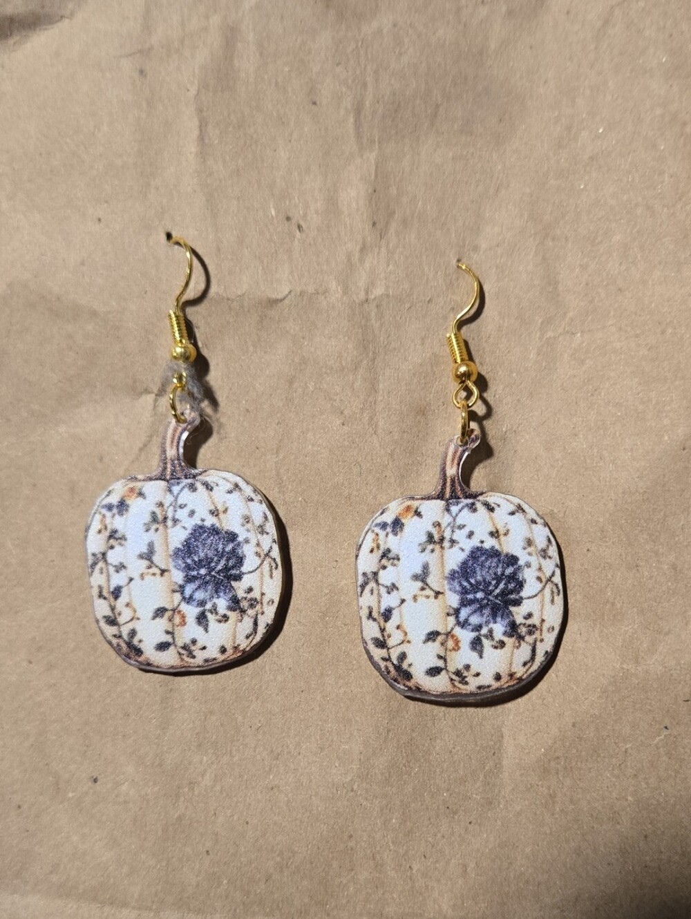Floral Pumpkin Dangle Earrings - White and Blue